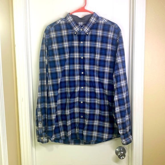 American Eagle - Blue & Navy Plaid Button Down L - Picture 1 of 9